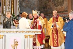 Konsekracja-oltarza-2025-04