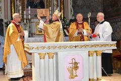 Konsekracja-oltarza-2025-19