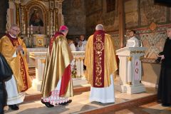 Konsekracja-oltarza-2025-35