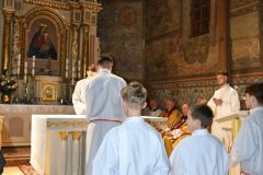 Konsekracja-oltarza-2025-43